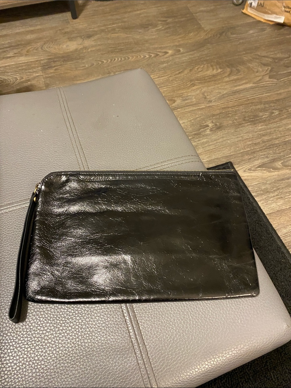 HOBO Ladies Black Leather wristlet; lots of pockets; NWOT